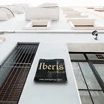 Modern Close To Centre