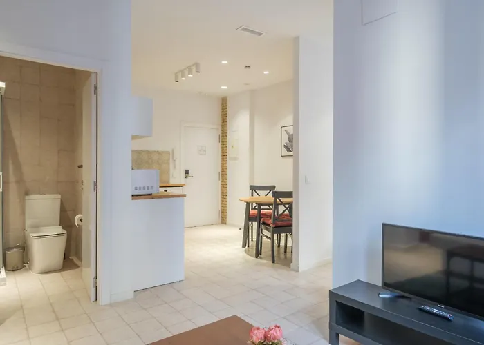 Apart-hotel Modern Close To Centre 4*