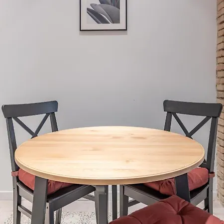 Modern Close To Centre Валенсия
